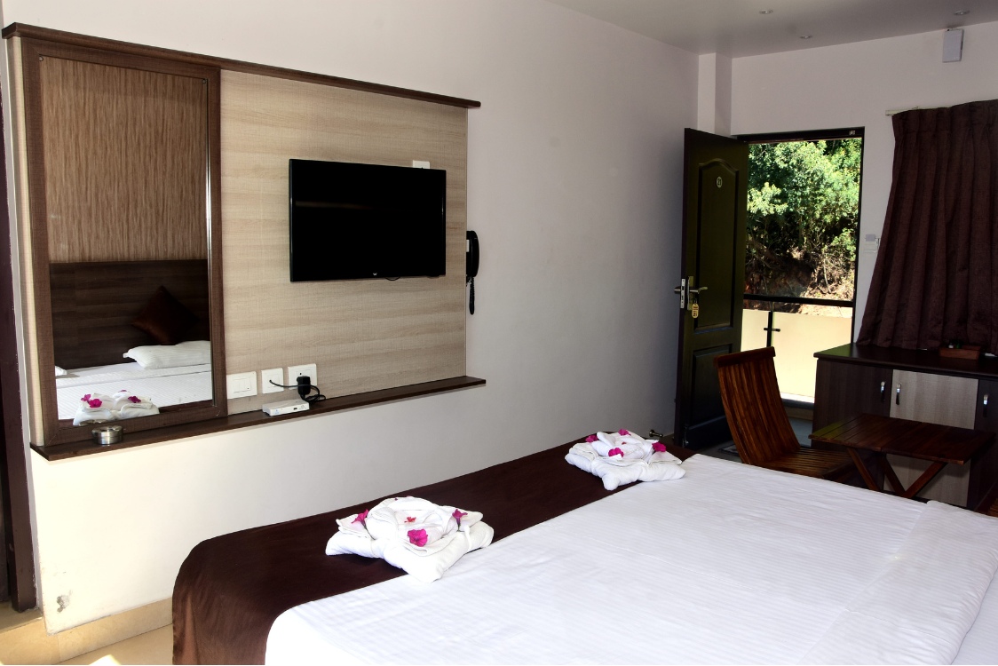 Ooty deluxe room view 5